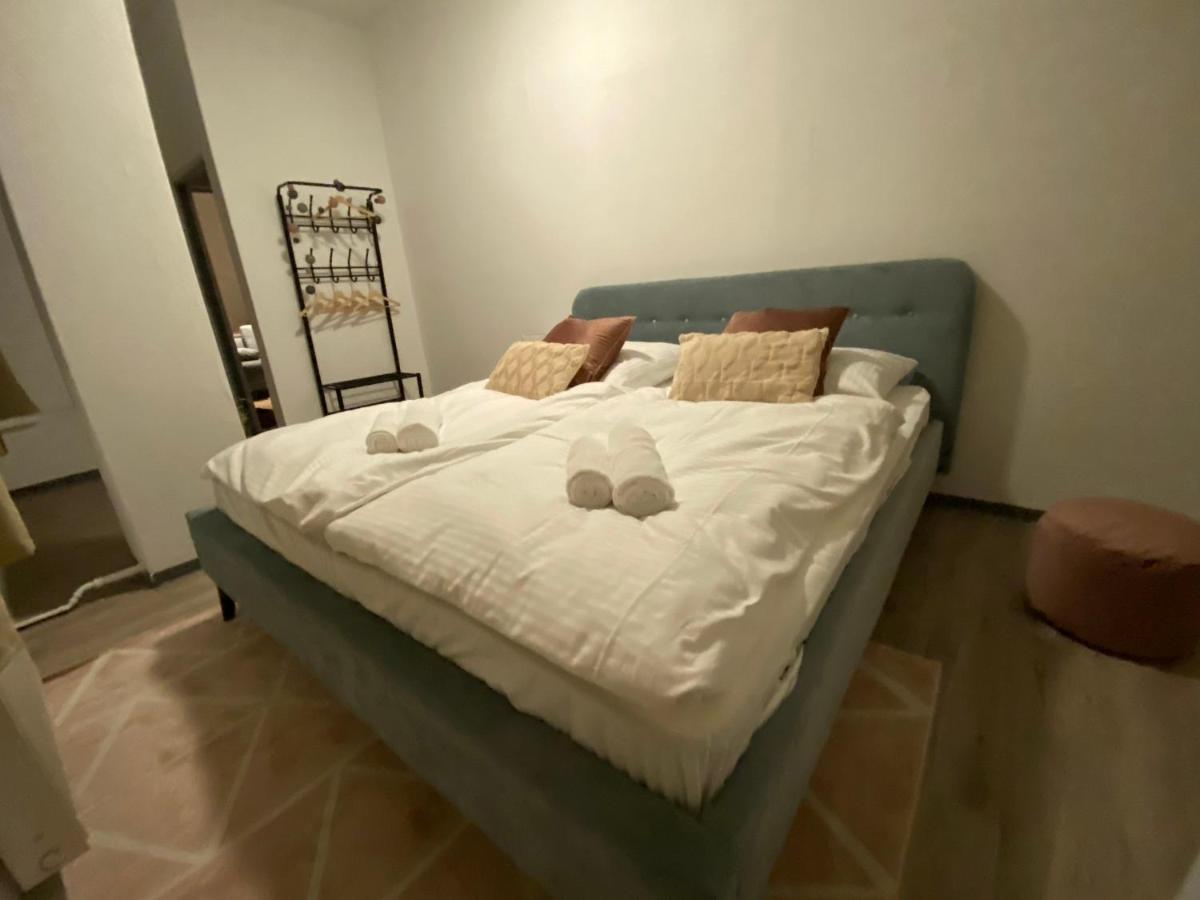 Urbansuites - Modern & Zentral In Der City - Dein Zuhause In Stoccarda Esterno foto