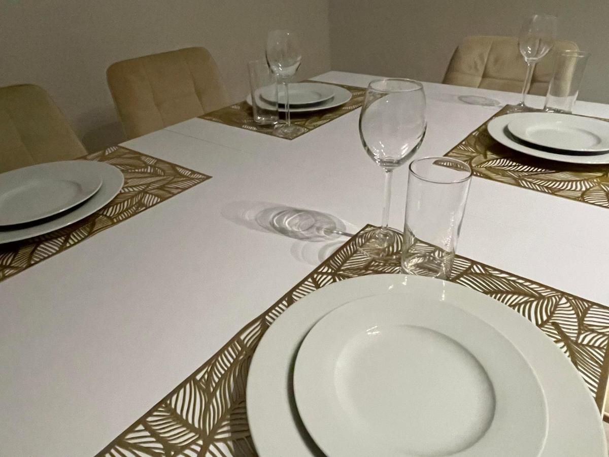 Urbansuites - Modern & Zentral In Der City - Dein Zuhause In Stoccarda Esterno foto